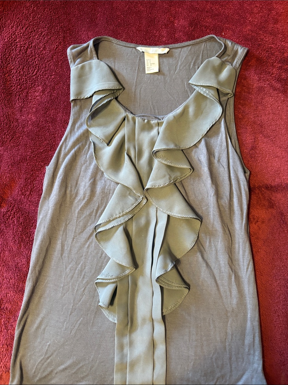 Sleeveless Ruffle Front Women's Top — Grey